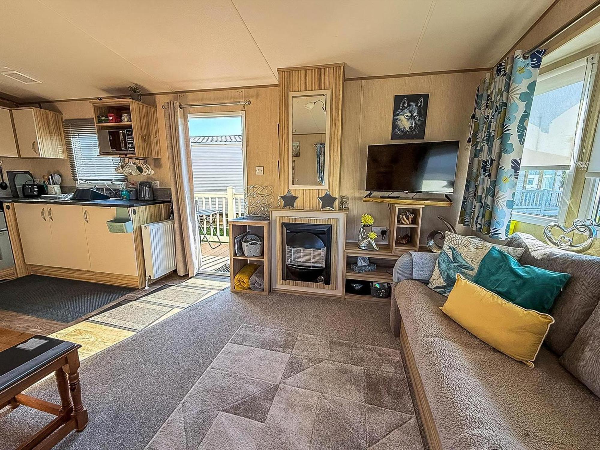 Lovely 6 Berth Caravan With Decking To The Side In Heacham Ref 21040E מראה חיצוני תמונה