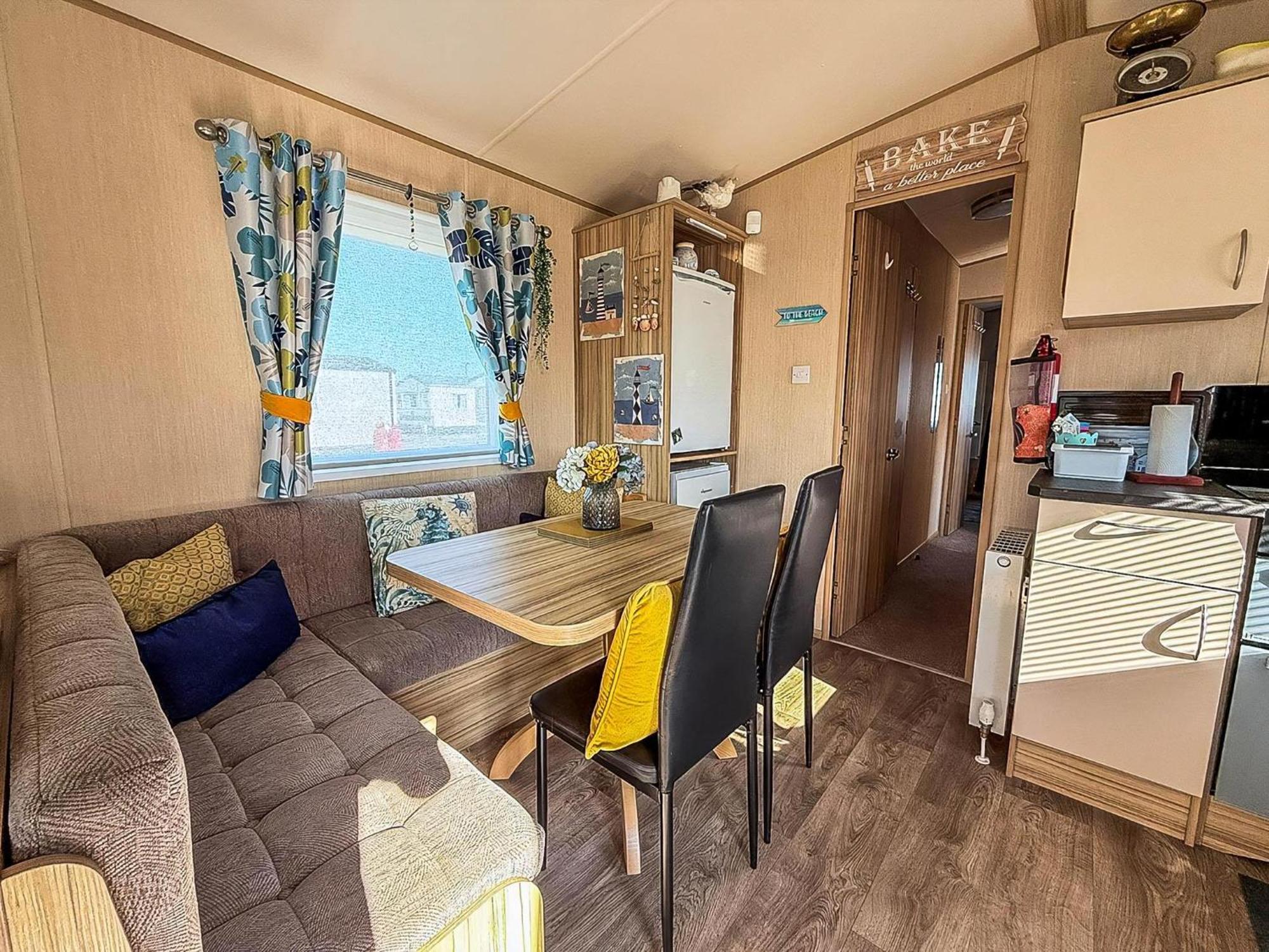 Lovely 6 Berth Caravan With Decking To The Side In Heacham Ref 21040E מראה חיצוני תמונה